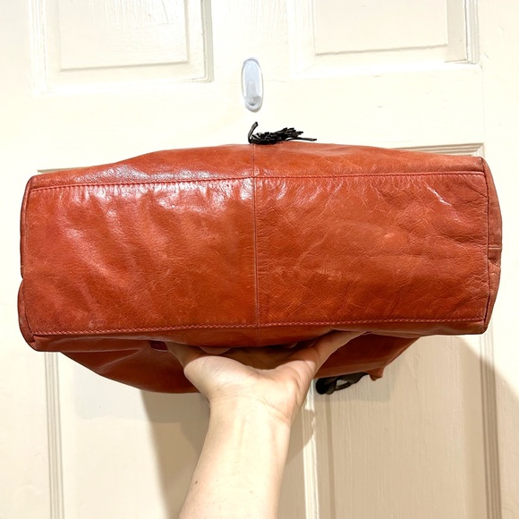 {Tano} Orange Leather Hobo Bag - Picture 7 of 13